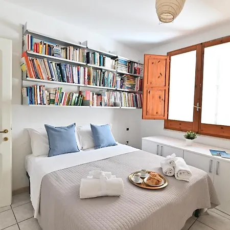 Izzhome Full Center Terrace Apartamento Cagliari