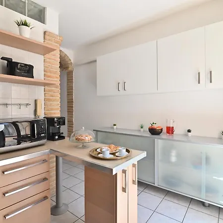 Izzhome Full Center Terrace Apartamento